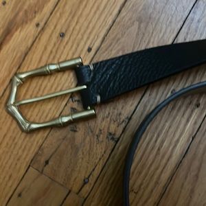 J McLaughlin navy leather belt-size M